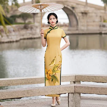2022 Naujas Yelloww Cheongsam Kinų Suknelė Drabužių Derliaus Gėlių Spausdinti Moterų Tradiciniai Qipao Ilgas Chalatas, Trumpomis Rankovėmis Vestidos