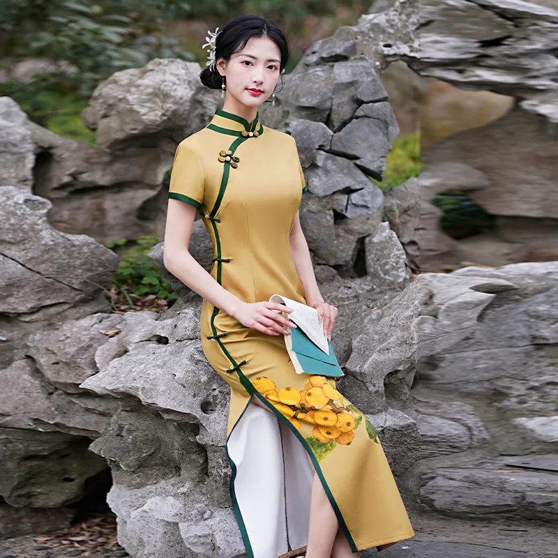 2022 Naujas Yelloww Cheongsam Kinų Suknelė Drabužių Derliaus Gėlių Spausdinti Moterų Tradiciniai Qipao Ilgas Chalatas, Trumpomis Rankovėmis Vestidos Nuotrauka 3